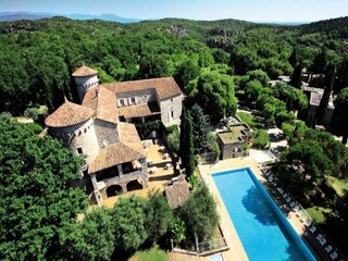 Apartment Berrias-et-Casteljau  1