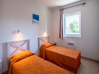 Apartment Parentis  15