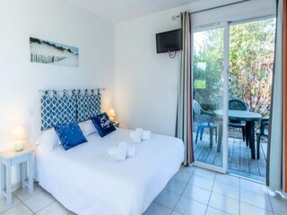 Apartment Parentis  16