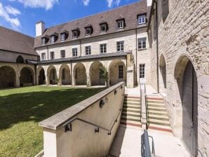 Apartment Aparthotel Odalys Les Cordeliers - Dijon - image1