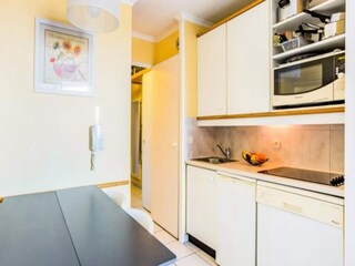Apartment Cannes Features 18
