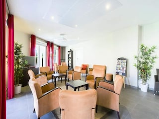 Apartment Gréasque  2