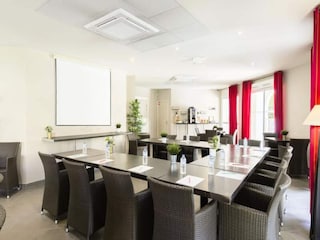 Apartment Gréasque  4
