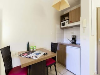 Apartment Gréasque  10