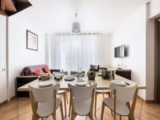 Apartment Gréasque  4