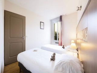 Apartment Gréasque  21