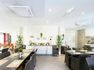 Apartment Gréasque  1