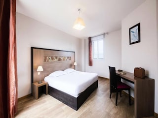 Apartment Gréasque  24