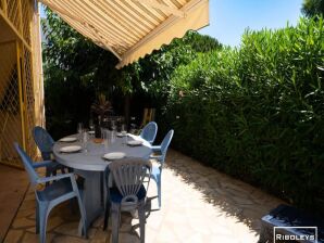 Apartment Houses & Villas for 8 People - Vias - image1