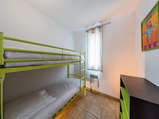 Apartment Mézin  9