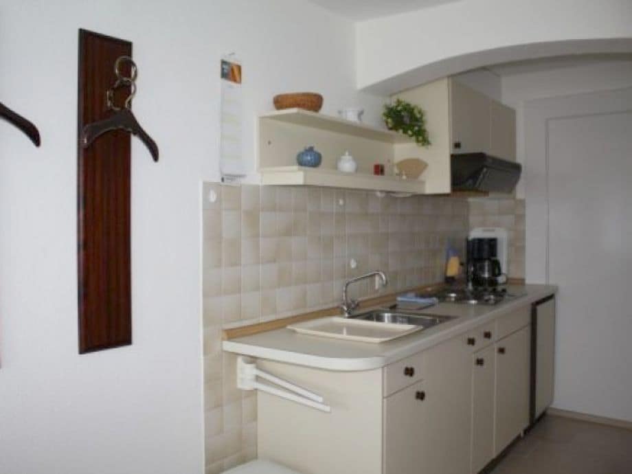 ferienwohnung"koralle", app 1, grömitz firma ahrens ferienvermietung firma Rustikale Küchenzeile ~ ferienwohnung"koralle", app 1, grömitz firma ahrens ferienvermietung firma