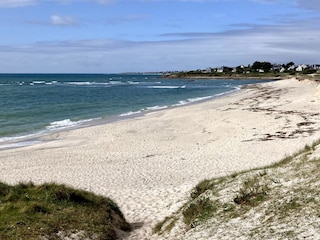 Der nächste Sandstrand ist nur 8 Gehminuten entfernt