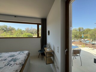 Room with direct access