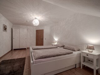 Schlafzimmer 2 mit Doppelbett