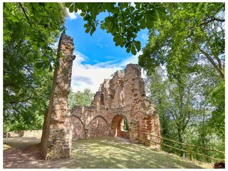 Schlossruine Rauschenberg; Urheber: Marburg Stadt und L