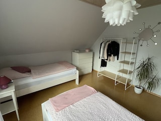 2. Schlafzimmer