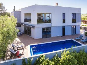 Villa mit Pool, Spielzimmer, Garten - Mali Maj - image1
