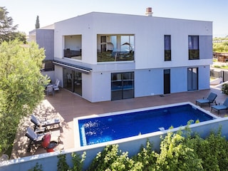 Villa Mali Maj Buitenaudio-opname 1