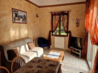 Apartment Vaux-lès-Mouron  11