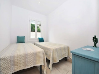 Apartment Roses Features 13