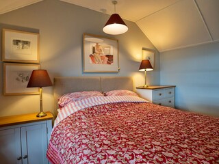 Holiday cottage Godolphin Cross Features 36