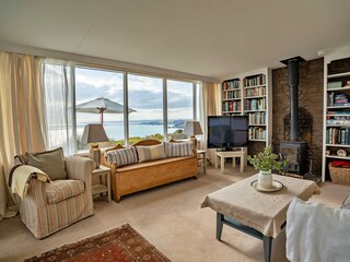 Holiday cottage Godolphin Cross Features 38