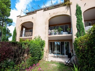 Apartment Mallemort  20
