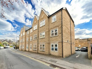 Apartment Harrogate Outdoor Recording 3