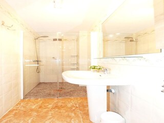 Appartement Roses Équipement 11