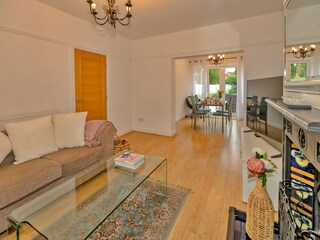 Holiday house Birmingham Features 15