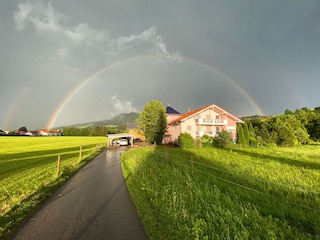 Unsere Anfahrtsstrasse zum Wellnesshof