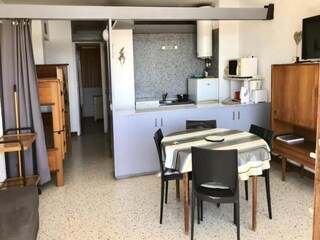 Apartment Port-la-Nouvelle Features 10