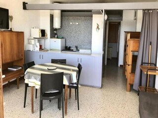 Apartment Port-la-Nouvelle Features 18