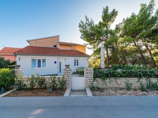 Apartment Brodarica Außenaufnahme 1