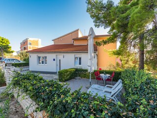 Appartement Brodarica Buitenaudio-opname 4