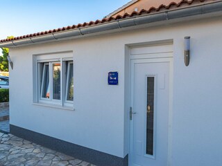 Appartement Brodarica Buitenaudio-opname 4