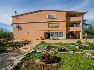 Appartement Brodarica Buitenaudio-opname 2