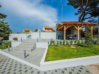 Appartement Brodarica Buitenaudio-opname 4