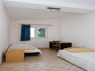 Appartement Brodarica Équipement 9