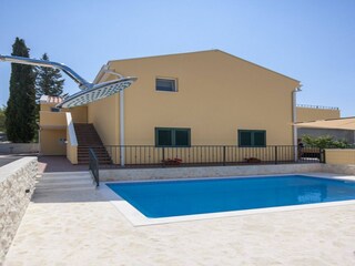 Appartement Brodarica Buitenaudio-opname 3