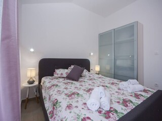 Appartement Brodarica Équipement 13