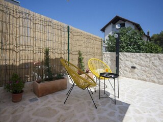 Appartement Brodarica Buitenaudio-opname 8