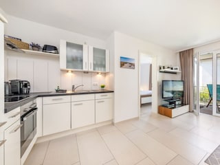 ... mit Geschirrspüler, Mikrowelle, Backofen etc.