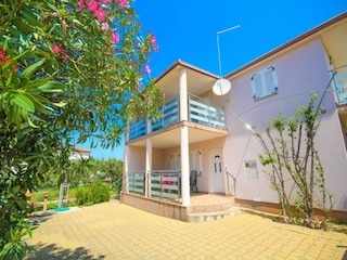 Apartment Vodice Außenaufnahme 9