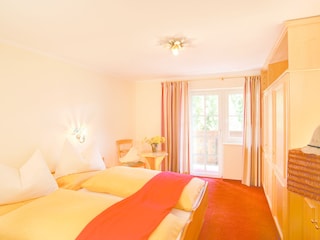 Holiday apartment Hirschegg im Kleinwalsertal Bedroom 7