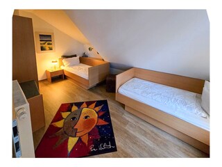 Schlafzimmer mit Einzelbetten