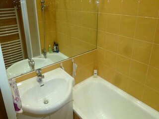 Apartment Isola Features 12