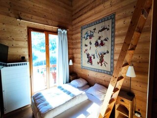 Apartment Isola Features 13