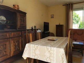 Apartment Chasteaux  6