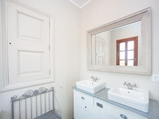 Villa Lloseta Features 24